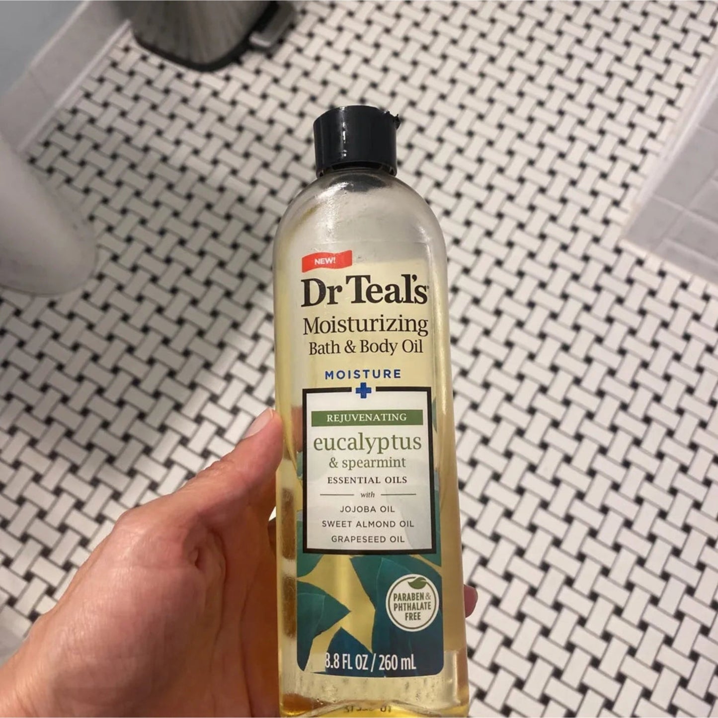 Dr Teal's Rejuvenating Eucalyptus & Spearmint Moisturizing Bath & Body Oil (260mL)