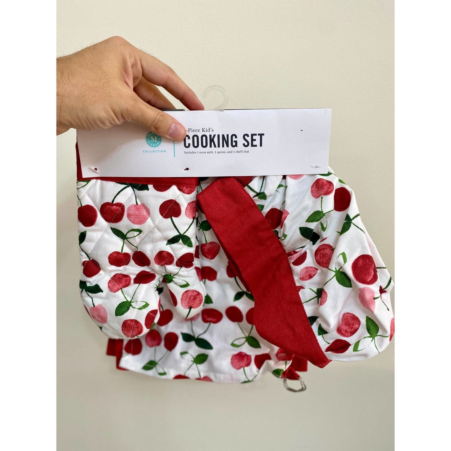 Martha Stewart Collection Kid's Apron, Chef's Hat & Oven Mitt Set - Brandat Outlet