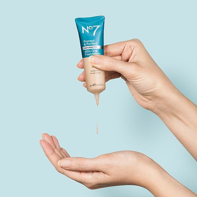 No7 Protect & Perfect ADVANCED All in One Foundation