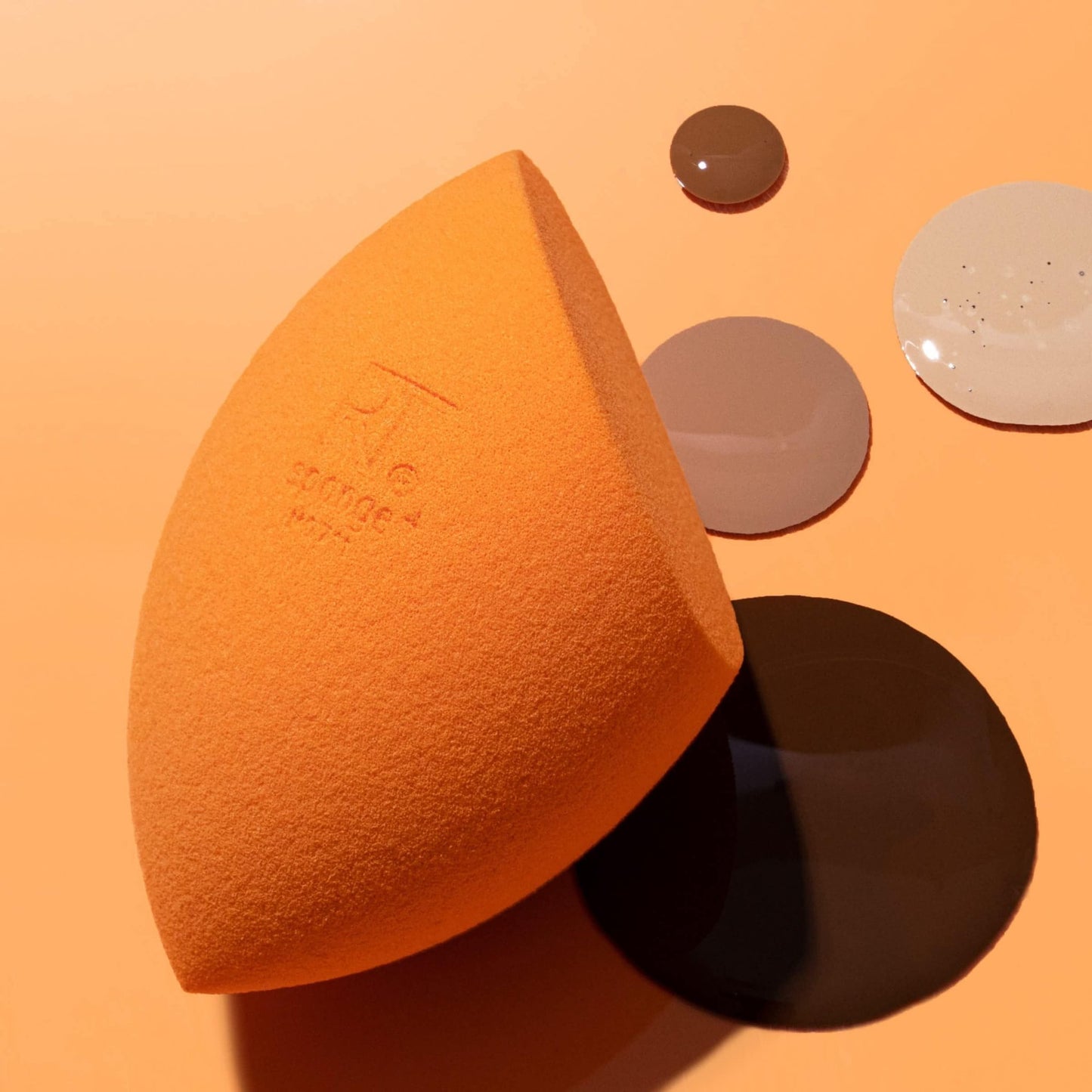 REAL TECHNIQUES-Real Techniques Miracle Complexion Sponge - Brandat Outlet