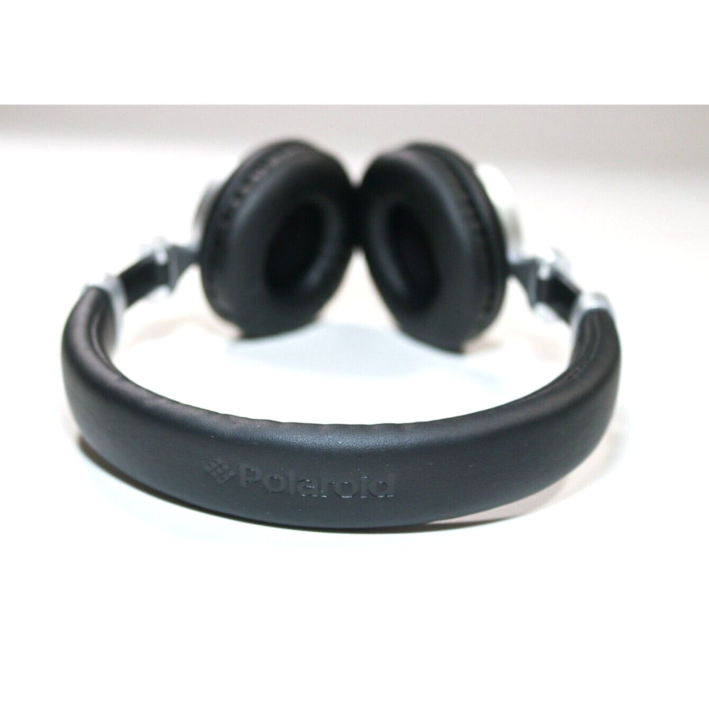 Polaroid Ultra Comfort Black Wireless Headphones Foldable / Adjustable/ Black